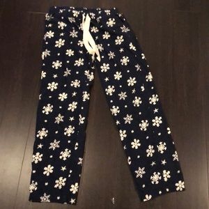 EUC Aerie snowflake pajamas. Sz. Small.